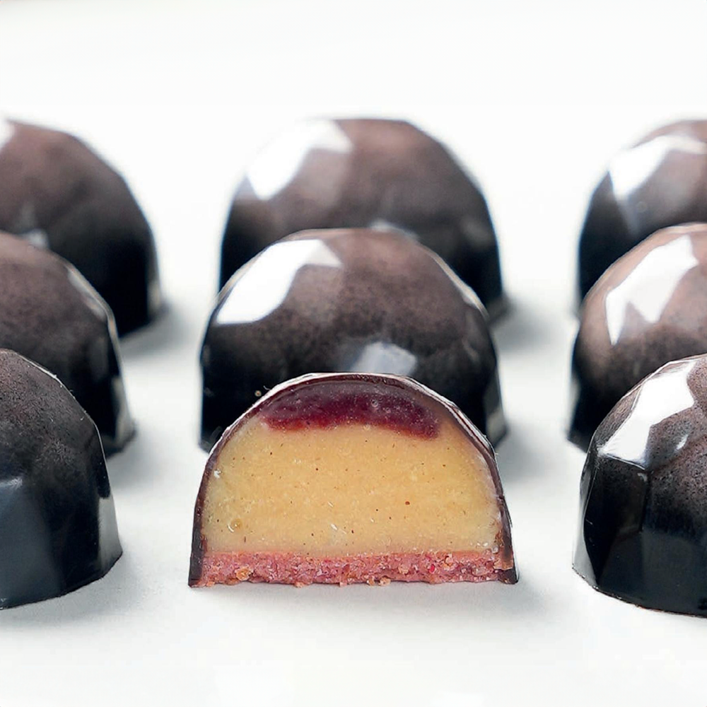 21MA1063 Aotrom Chocolate Mould 9.5g